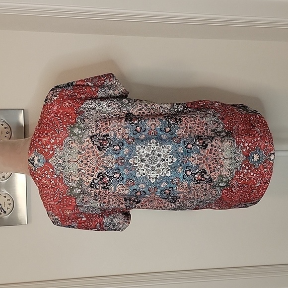 Exclusive Womens Size L Colorful Mandala Knit T-shirt Short Sleeve, NEW with Tag - Picture 3 of 7